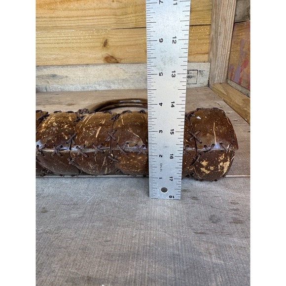 Handmade Coconut‎ Shell Shiny Paint lacquer finish Handbag Purse w/wooden handle - Picture 16 of 16